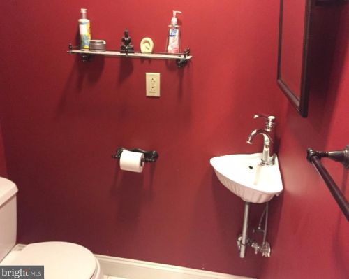 317-19 20th St, Philadelphia PA  19103-0014 exterior