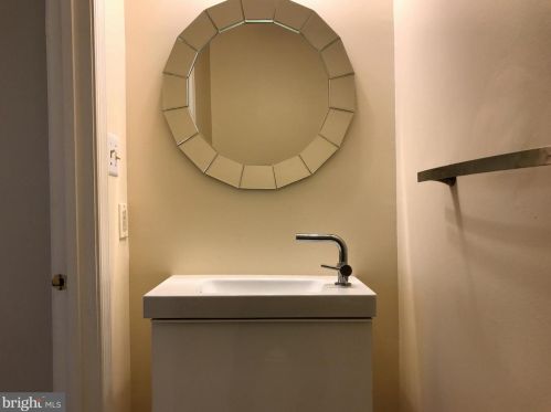 170 Neil Ct, Princeton NJ  08540-7338 exterior