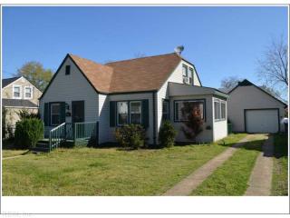 2204 Cromwell Dr, Norfolk VA  23509-2026 exterior
