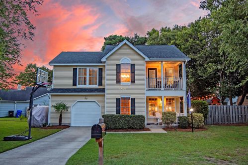 2051 Presidio Dr, Mount Pleasant, SC 29466-8889