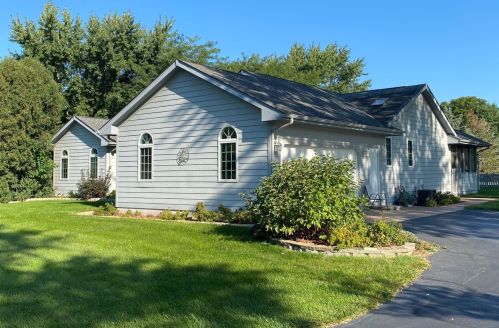 1716 Hunters Ln, Spring Grove, IL 60081-9610
