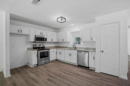 301 Jefferson Ave, Princeton TX 75407-7428 exterior