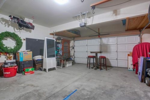 5057 Bella Collina St, Oceanside CA  92056-1924 exterior