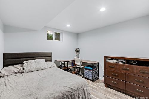 760 Evanston St, Aurora CO 80012-5718 exterior