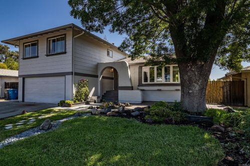 325 Kent Way, Vacaville, CA 95687-5011