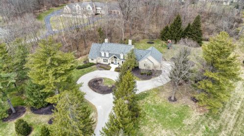 8140 Graves Rd, Cincinnati, OH 45243-3631