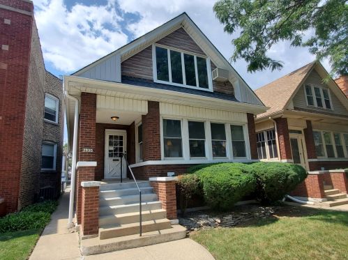 2930 Kilpatrick Ave, Chicago, IL 60641-5236
