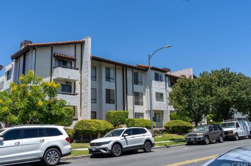 339 Wilson Ave, Glendale, CA 91203-2543