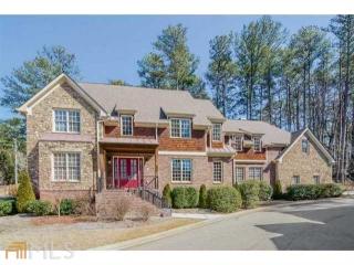 2053 Groveglen Ct, Atlanta, GA 30345-7612