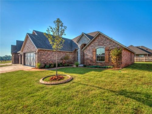 11516 55th St, Mustang, OK 73064