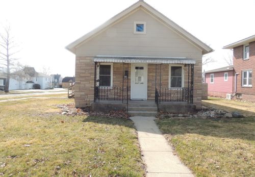 556 9th St, Rockwell, IL 61301-1812