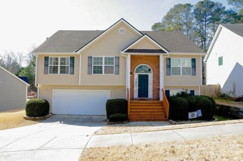 4135 Round Stone Dr, Lithonia, GA 30039-3338