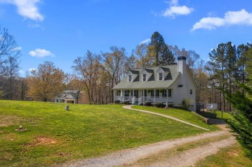 1675 Damascus Rd, Ball Ground, GA 30107-2129