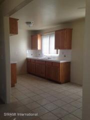 124 116th St, Los Angeles CA  90061-2418 exterior