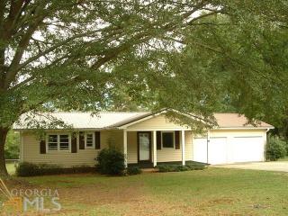 115 Gumlog Rd, Lavonia, GA 30553-3439