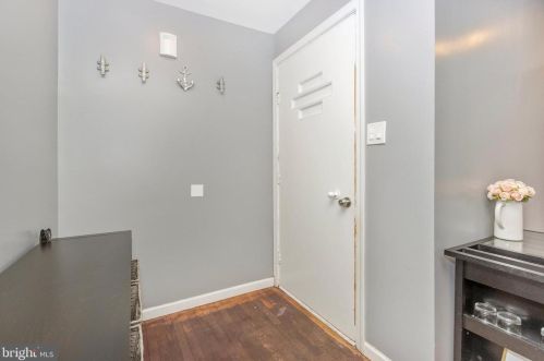 190 Glen Rd, Riviera Beach, MD 21122-4208