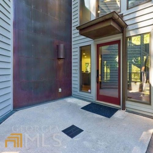 245 Old Farm Rd, Marietta, GA 30068-3439
