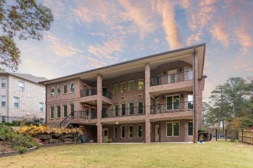 2146 Greensward Dr, Atlanta, GA 30345-3635