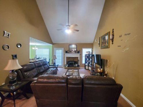 260 Shenandoah Dr, Porterdale, GA 30016-3615