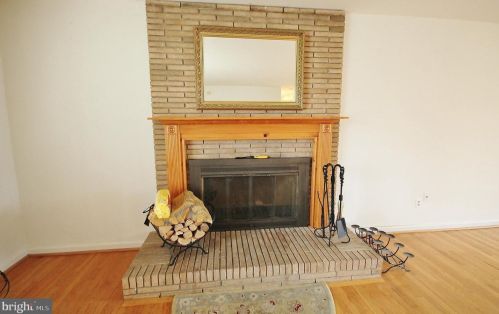 5504 Inverchapel Rd, Springfield VA  22151-2021 exterior