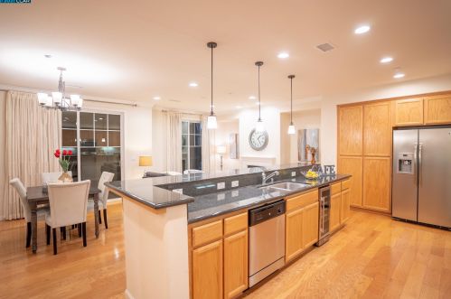 4857 Perugia St, Pleasanton, CA 94568-4809