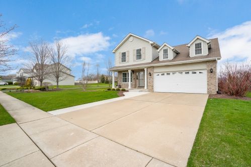 900 Butterfield Cir, Joliet, IL 60404-8143