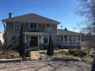 22 Spring St, Guilford CT  06437-3520 exterior