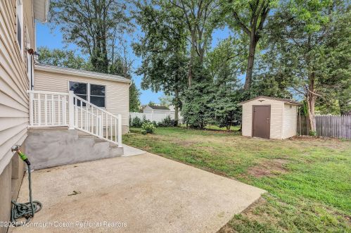 22 Stanford Dr, Hazlet NJ  07730-2314 exterior