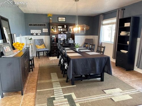 281 Bywood Dr, Pueblo CO  81007-1488 exterior