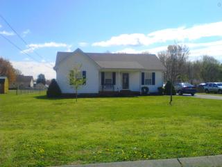 405 Glen Haven Dr, Portland, TN 37148-4744