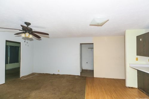 84-637A Manuku St, Nanakuli, HI 96792-1852
