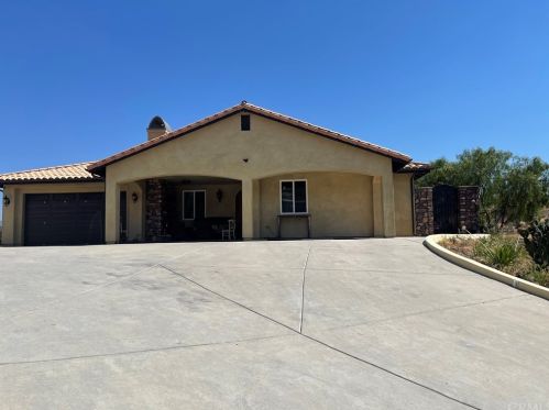 20320 Mountain Ave, Perris, CA 92570-7060