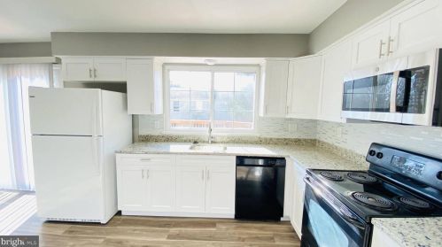 4 Dinsdale Ct, Silver Spring MD exterior