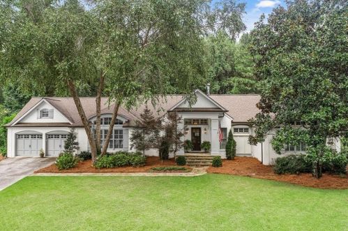 3171 Farmington Dr, Atlanta, GA 30339-4705