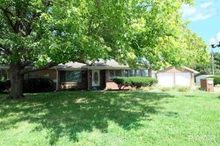 821 Walnut St, Vonachen Knolls, IL 61523-1765