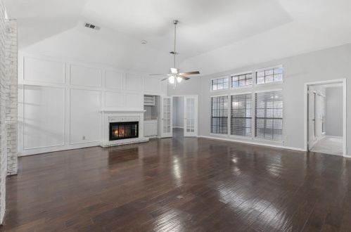 4221 Harvest Pt Dr, Carrollton TX 75010-4124 exterior