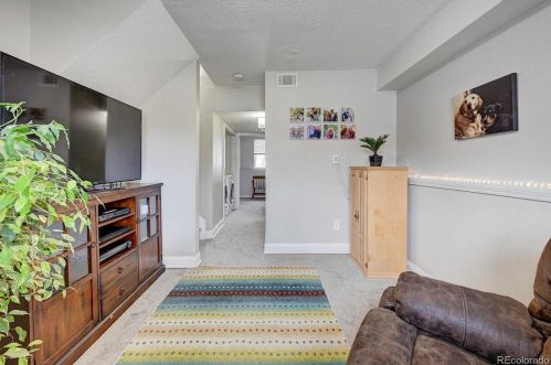 18216 Layton Pl, Aurora CO 80015-3264 exterior