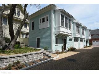 9514 25th Bay St, Norfolk, VA 23518-1812
