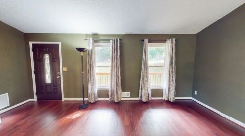 355 Cross Creek Pl, Auburn, GA 30011-2834