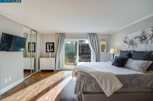 5210 Jomar Dr, Concord CA  94521-2343 exterior