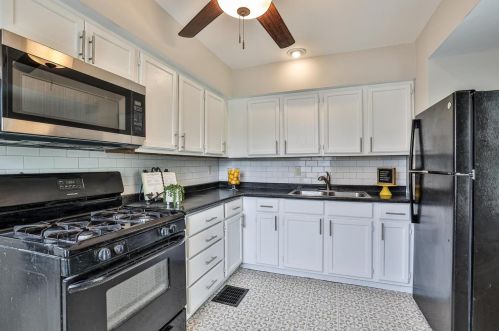 5270 Charloe St, Cincinnati OH  45227-1034 exterior