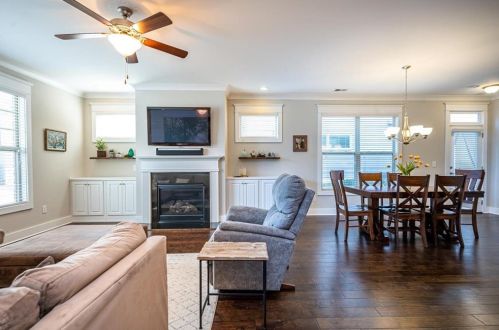 1705 Whitfield Parc Cir, Smyrna GA 30080-2204 exterior