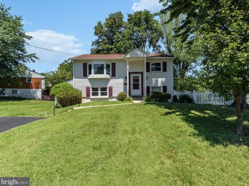 15301 Colorado Ave, Woodbridge, VA 22191-3703