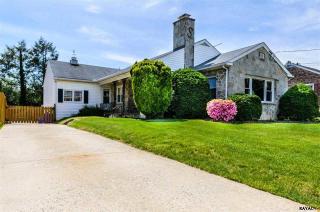 406 Forrest St, York PA  17404-5010 exterior