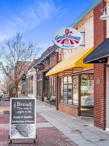 226 Grotto St, Saint Paul MN  55105-3508 exterior