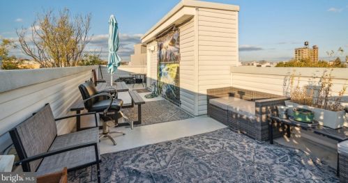 431 Berks St, Philadelphia PA 19131-3215 exterior