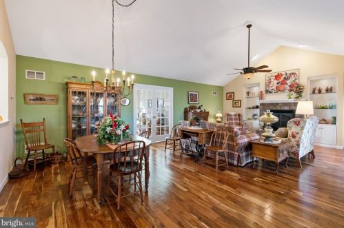 2360 View Dr, Lancaster PA  17602-1016 exterior