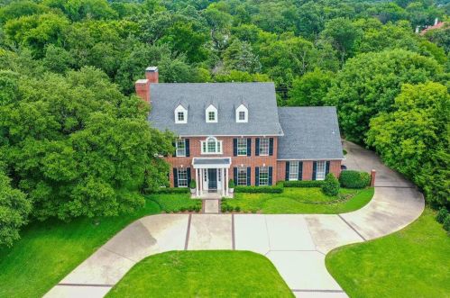 13739 Danvers Dr, Dallas, TX 75240-3503