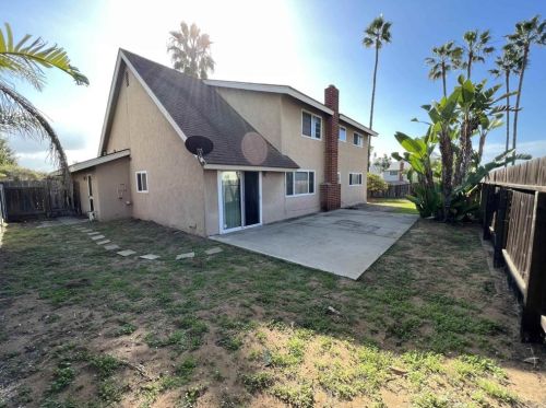 1218 Kirmar Pl, Oceanside, CA 92054-6019