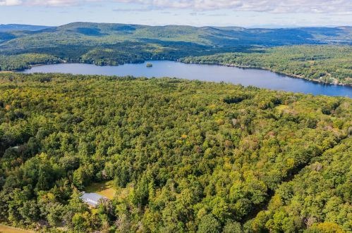 16 Oak Hill Rd, Enfield, NH 03748-4036